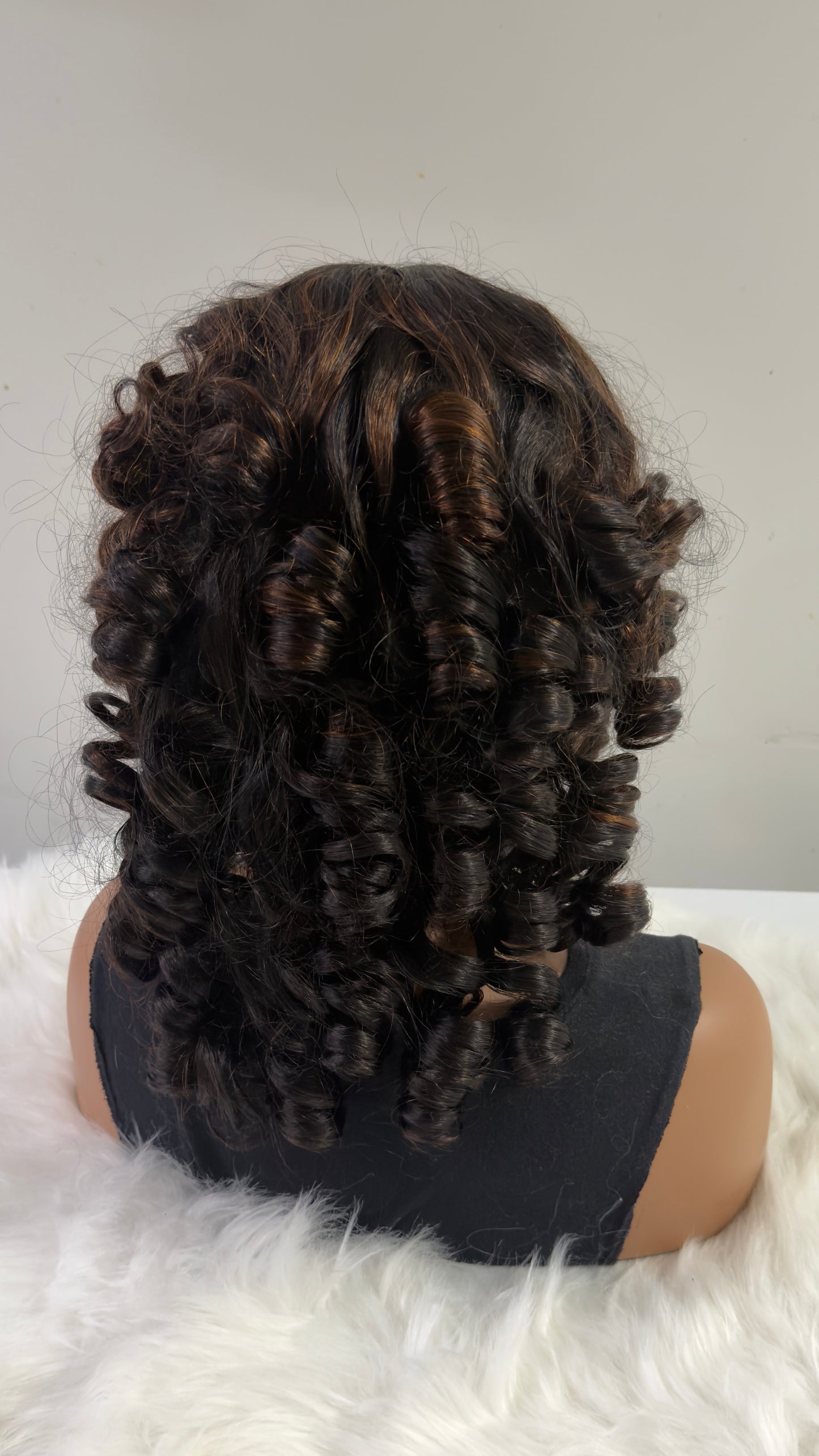 Isabella Luxury  18 inches Highlight Body Wave Wig – 18”