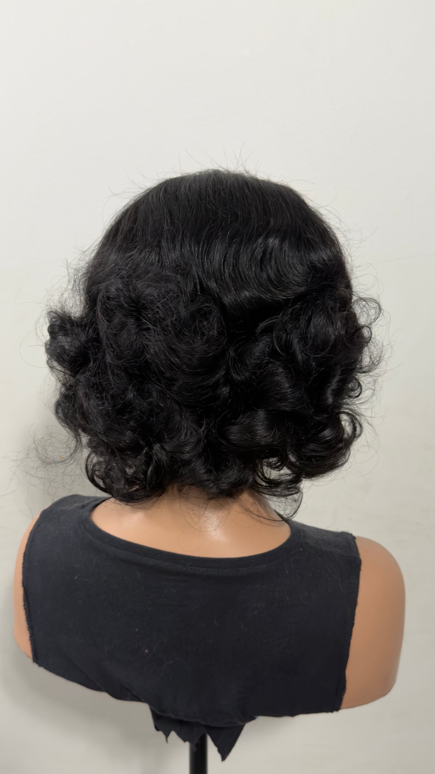 Zara Curl – 13x4 HD Lace Frontal Human Hair Wig (Soft Curly) Effortless curls. Seamless melt. Everyday luxury.