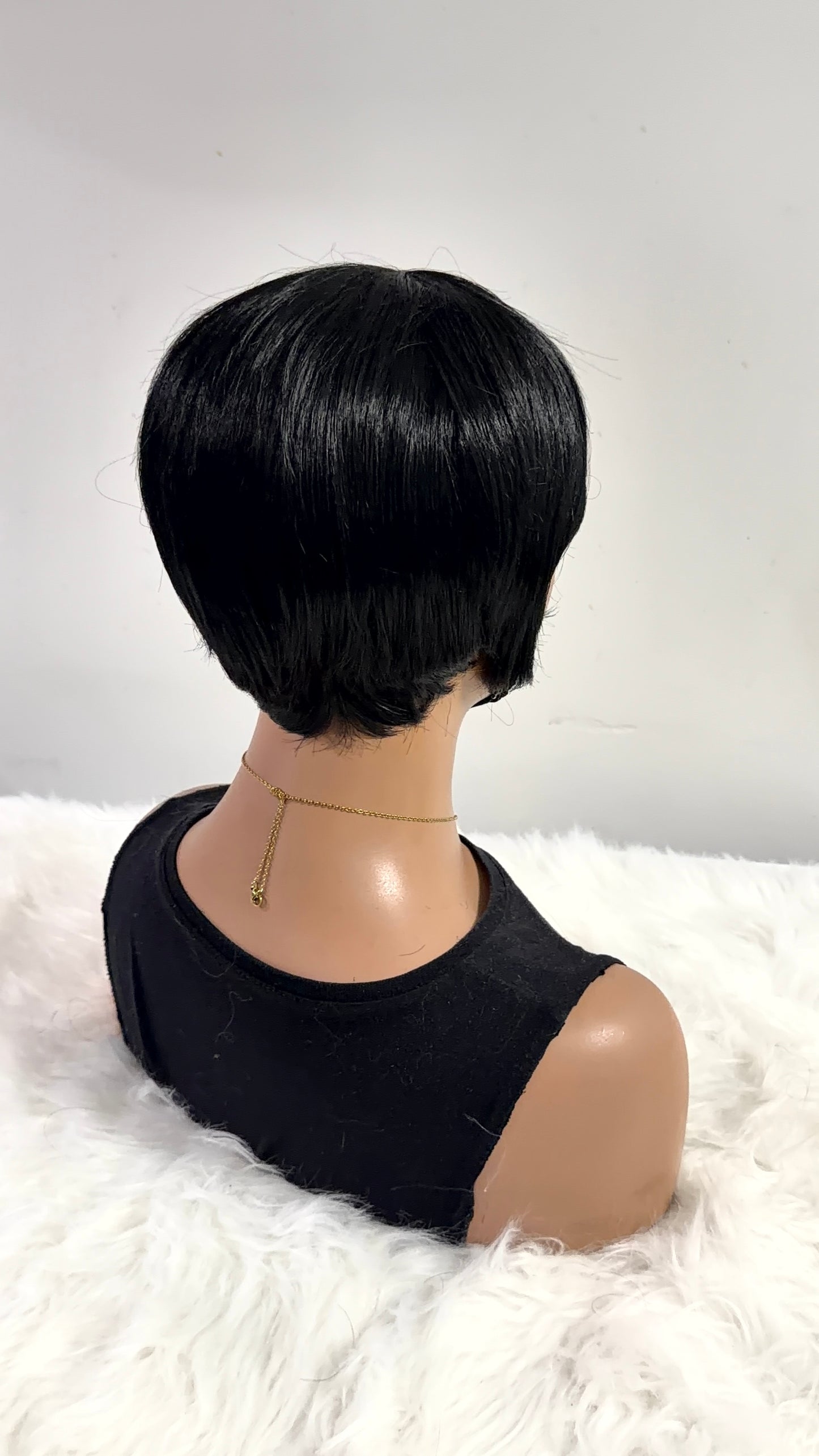 Sleek Muse Bob – Premium Synthetic Short Wig - Pixie Bob