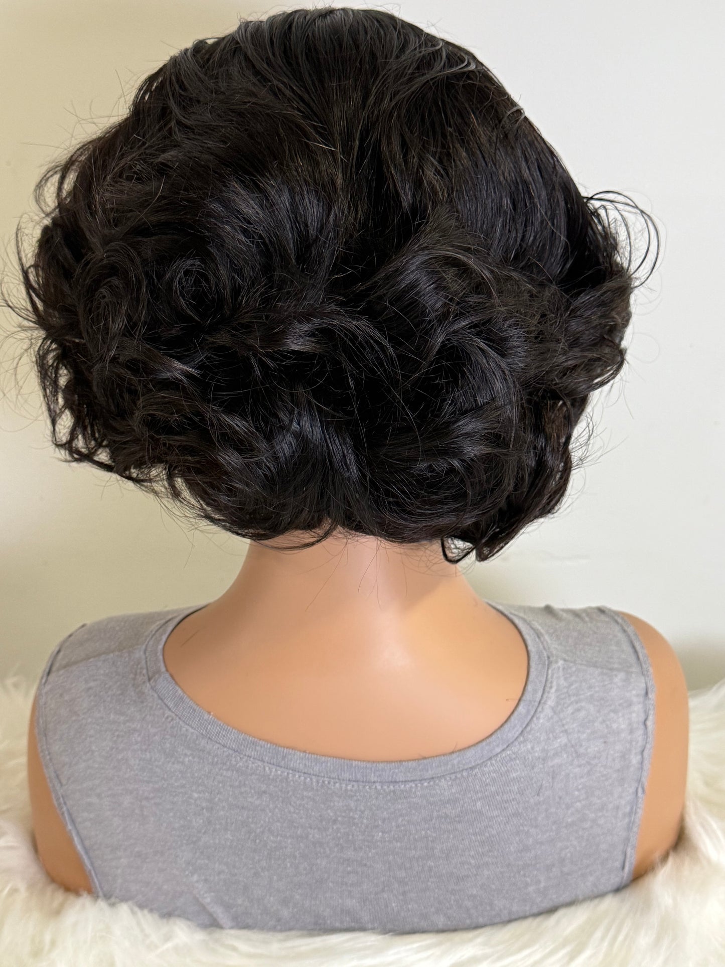 Voluminous Bob Wig | 4x4 Closure | Soft Curls | 100% Human Hair