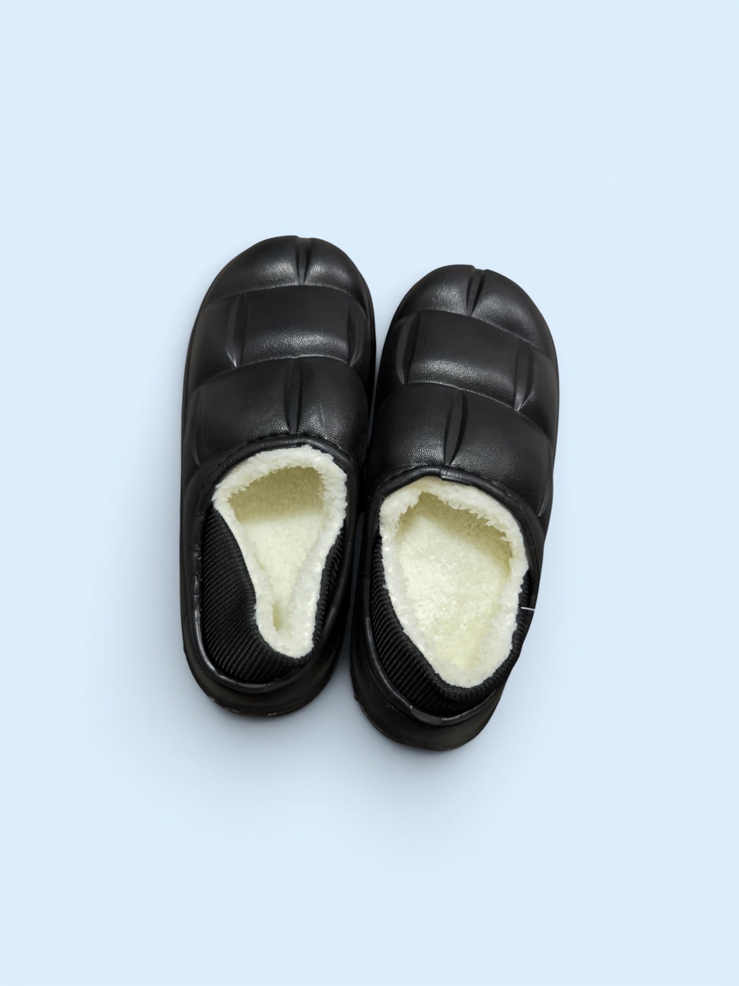 Unisex CloudComfort Puffer Slippers – Fleece Lined Indoor and Outdoor shoes.